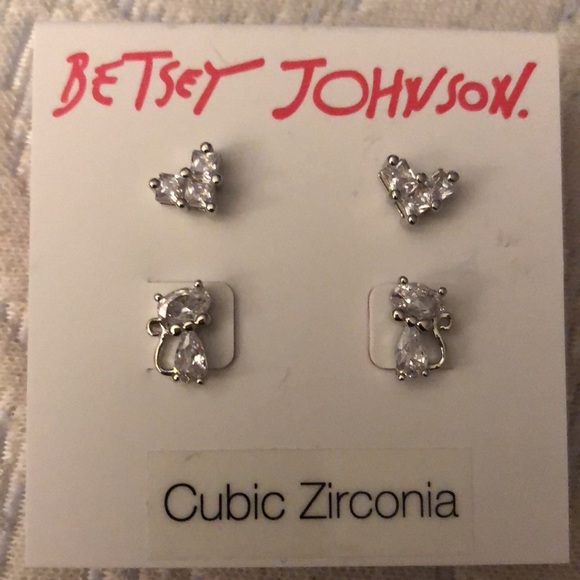 Betsey Johnson Silver Tone Heart & Cat Stud Earring Set CZ Accents NWT - Picture 3 of 12